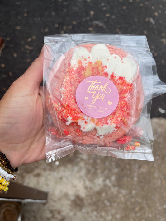 STRAWBERRY CRUNCH COOKIE 🍓